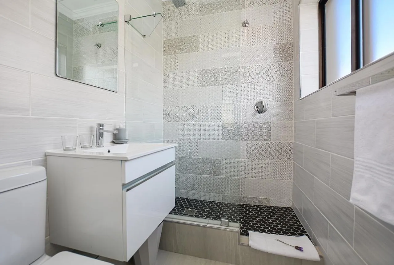 Sea Breeze Apartments Bloubergstrand Sudafrica