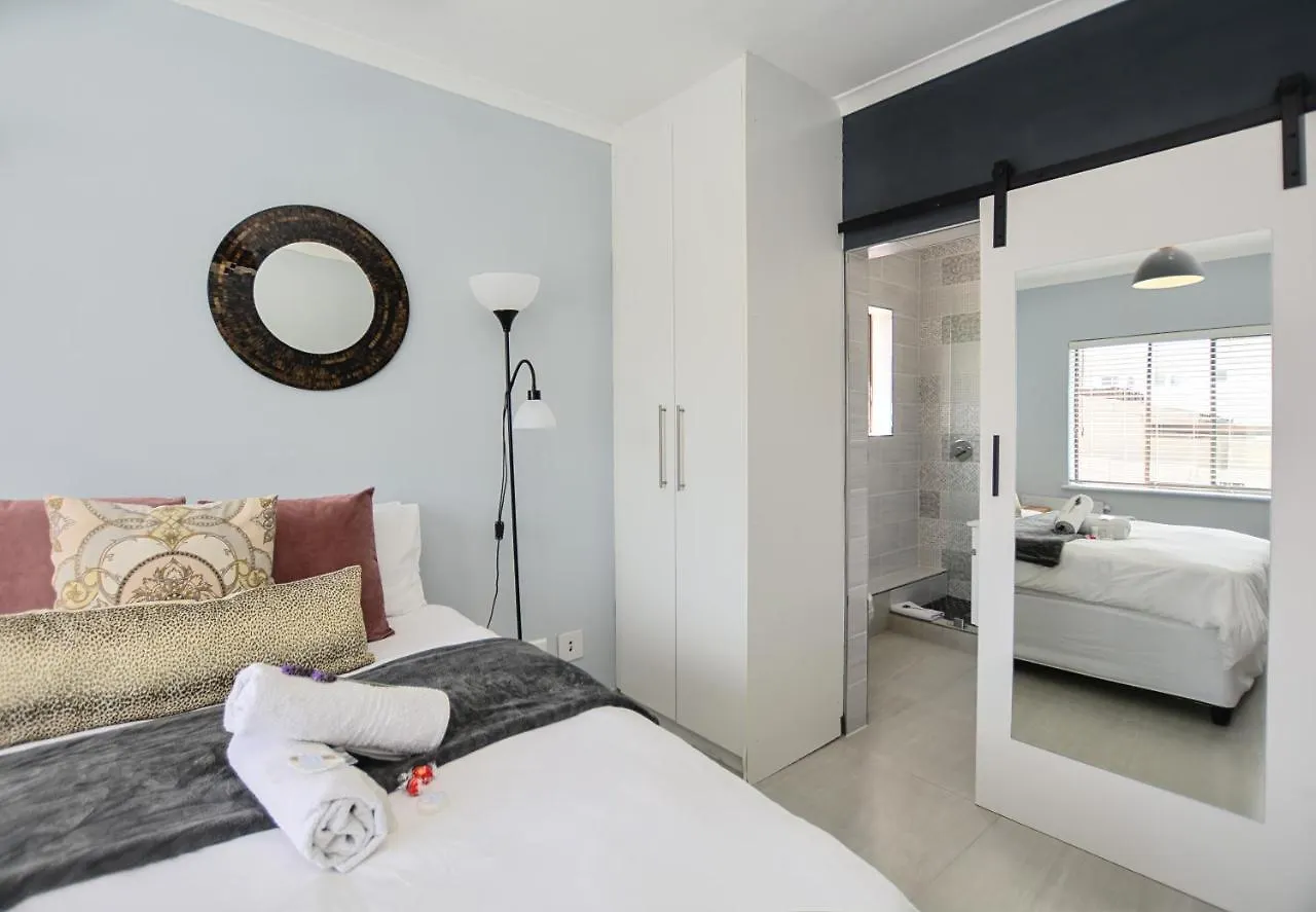 Sea Breeze Apartments Bloubergstrand