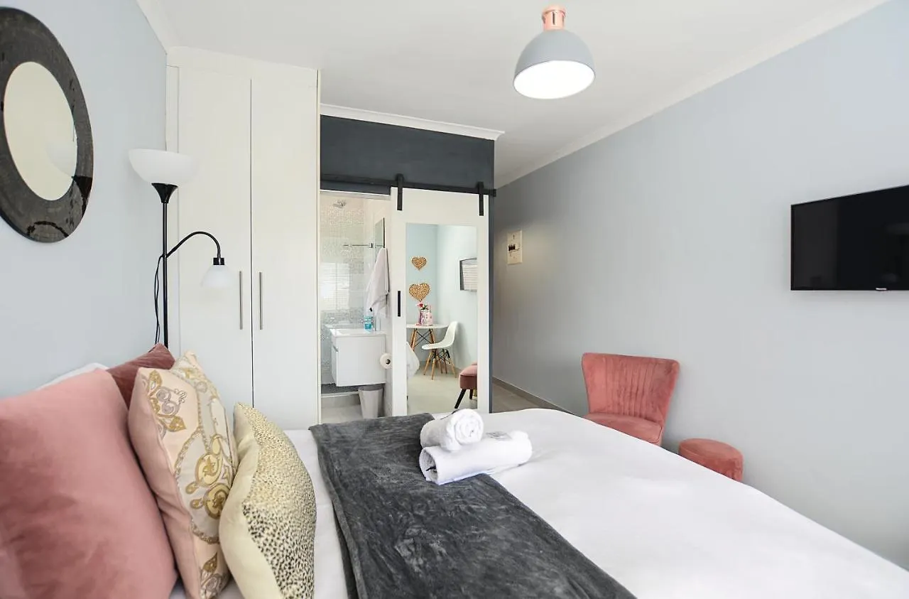 Sea Breeze Apartments Bloubergstrand Sudafrica